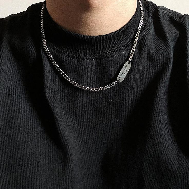 Material: Titanium steelNecklace size: 50cm ( 19.7 inches )Extension chain: 5cm ( 2 inches ) Collar Chain, Unisex Necklace, Estilo Hip Hop, Nautical Fashion, Men's Necklace, Steel Necklace, Simple Necklace, Metal Necklaces, Round Pendant