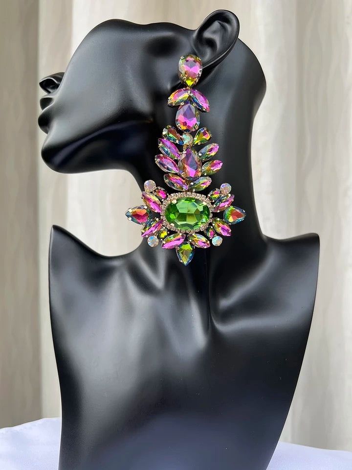 These earrings are definitely catchy and will take your outfit to the next level! They vibrant and popping are just what you need to dress up a casual look or add more pop to an already popping outfit. Comes in both fuchsia and green/pink combo. Drop Earrings For Spring Party, Spring Party Drop Earrings, Trendy Green Drop Earrings, Eye-catching Dangle Earrings For Party, Chic Spring Earrings For Party, Eye-catching Drop Earrings For Party, Trendy Neon Jewelry, Glamorous Green Earrings, Trendy Green Earrings For Spring