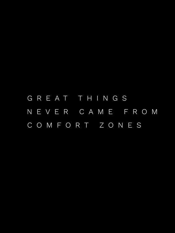 a black background with the words great things never came from comfort - zones on it