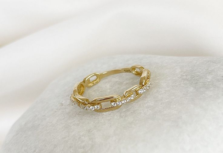 The 14K Solid Gold Chain Ring is Minimalist and handmade. Indispensable jewelry for bridesmaids, Weddings, Anniversaries, special occasions such as birthdays. ✪ Handmade / Handcrafted Fine Jewelry  ✪ Gold Weight: Approx. 1.76 (Based on size 6)  ✪ Metal:  14K Solid Gold   ✪ Band Width:   ✪ Yellow gold  ✪100% 14K Real Gold. Not Filled or Plated. They are real 14k (585k) Gold! ♡ For questions or special designs, please contact us via message. We are happy to hear from our customers and always respond quickly. Comments are always valuable. 🎁 TRANSPORTATION You can put your choice in the cart, it will be in stock and shipped within 24 hours! . Deliveries are made within 3-5 days. We are not responsible for customs duties incurred during international orders. ☎ Please leave your phone number at Fine Jewelry Cable Chain For Wedding, 14k Gold Cable Chain Jewelry For Wedding, Wedding Stackable Chain Ring In Fine Jewelry Style, Fine Jewelry Stackable Wedding Chain Ring, Round Cable Chain Wedding Jewelry, Wedding Fine Jewelry Stackable Chain Ring, Wedding Stackable Fine Chain Ring, Elegant 14k Gold Chain Ring For Wedding, Minimalist Stackable Chain Ring For Weddings