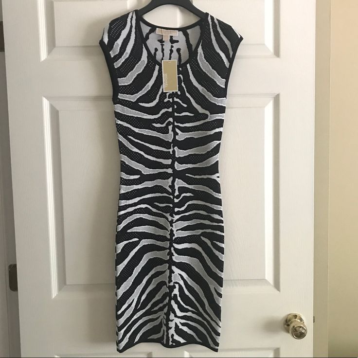 Brand New With Tags, Fits Great Michael Kors Fitted Casual Dress, Casual Fitted Michael Kors Dress, Michael Kors Fitted Spring Dresses, Michael Kors Fitted Dresses For Spring, Fitted Michael Kors Dress For Spring, Casual Fitted Black And White Midi Dress, Michael Kors Dresses, Michael Kors Black, Sleeveless Dress