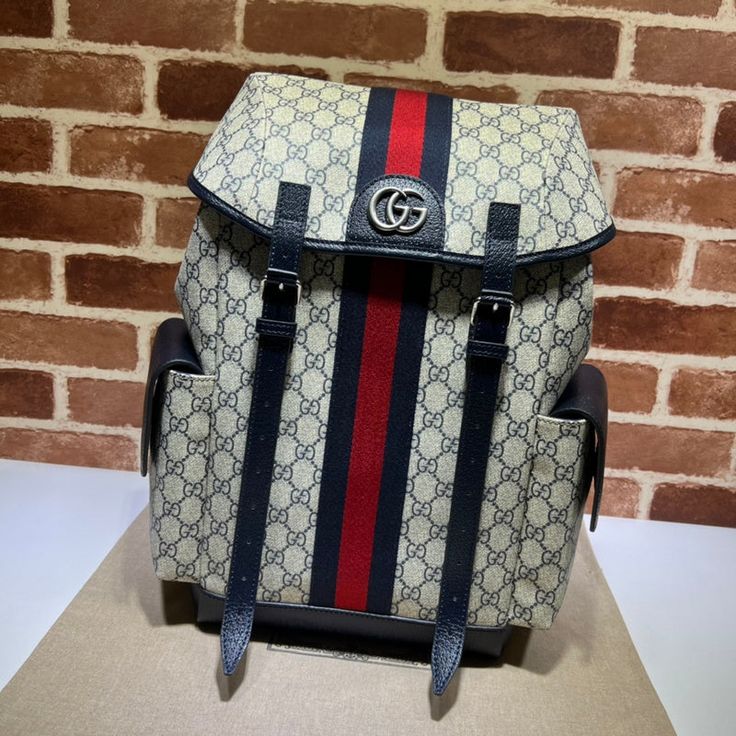 ???? SIZE :?24x?40x??16cm Gucci Fashion, Gucci Bags, Branded Handbags, Luxury Accessories, Christmas Sale, Grade 1, Travel Luggage, Gucci Bag, Luxury Bags