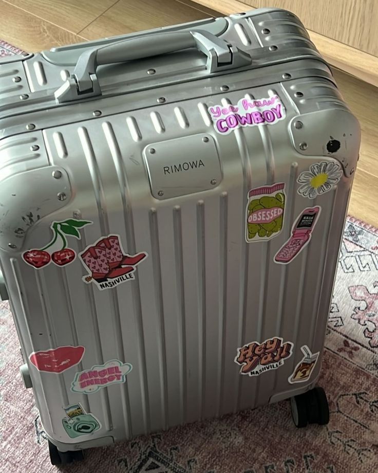 Rimowa Luggage Aesthetic Stickers, Rimowa Luggage Stickers, Luggage Stickers Ideas, Stickers On Suitcase, July Suitcase, Rimowa Stickers, Rimowa Luggage Aesthetic, Rimowa Sticker, Rimowa Suitcase