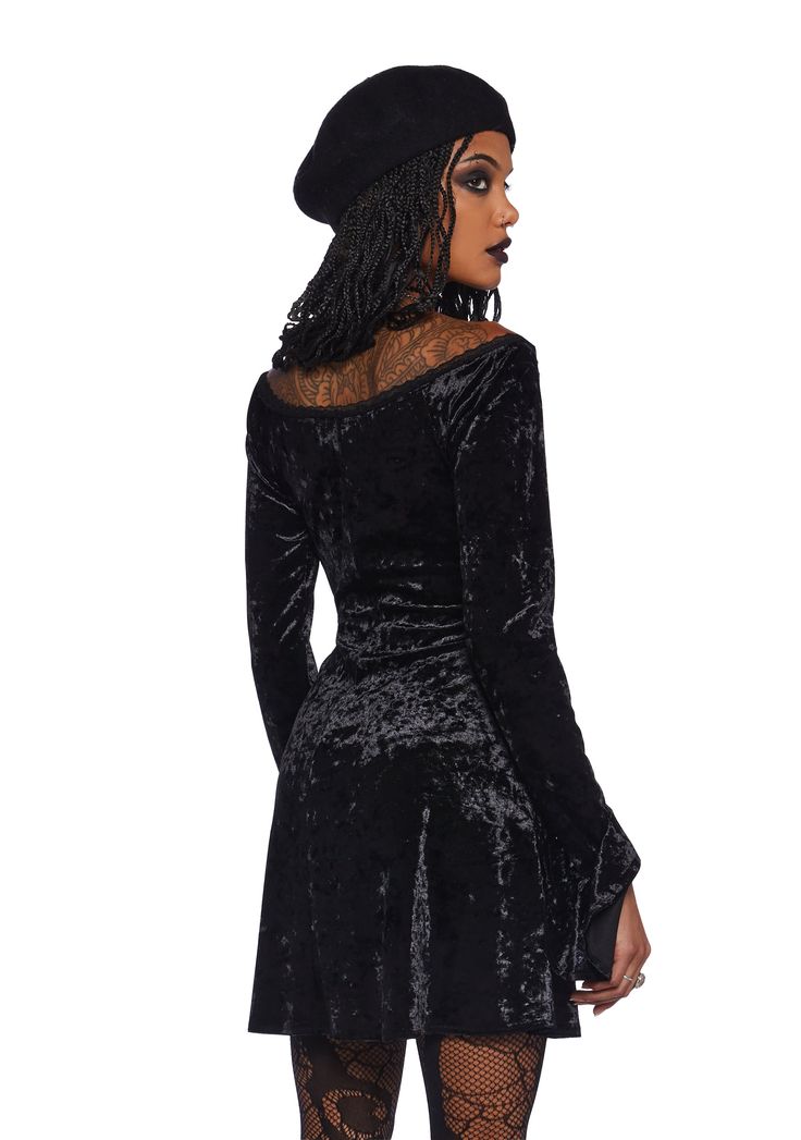 Look witchy and glamorous in this mini dress that has a stretchy crushed velvet construction, a v-neckline, long sleeves with bell cuffs,and a lace trim. Snake Skin Dress, Black Velvet Dress, Mini Velvet Dress, Crushed Velvet, Exclusive Collection, Velvet Dress, Gothic Fashion, Mini Black Dress, Online Boutique