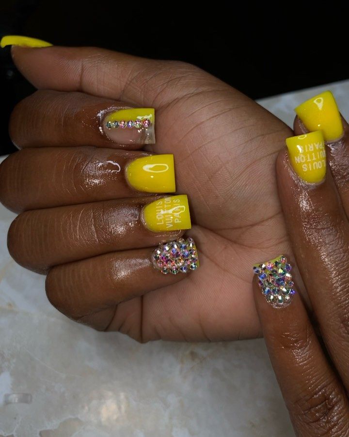 Yellow Short Nails Ideas, Short Yellow Nails Design, Cute Yellow Nails, Nail Inspo Short Nails, Nails Short Acrylic, Short Yellow Nails, Short Nails With Rhinestones, Short Blinged Out Nails, Short Bling Acrylic Nails