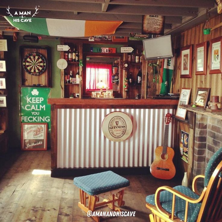 an old fashioned barber shop with lots of furniture