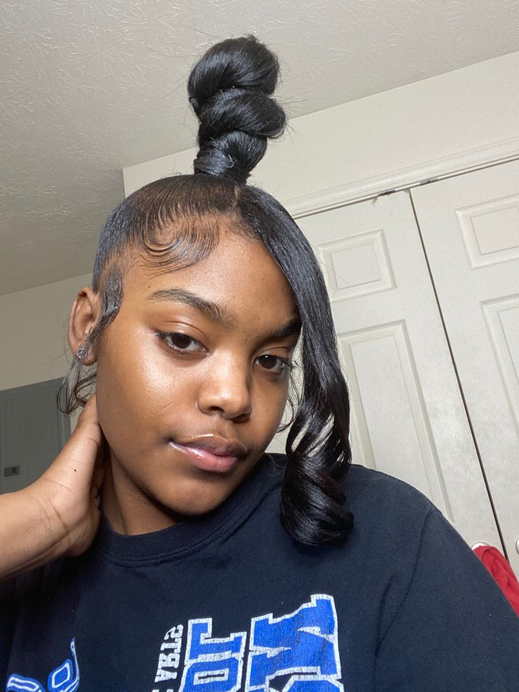 Ninja Hairstyles, Ninja Bun, Female Ninja, Natural Hairstyle, Black Women Hairstyles, Beauty Nails, Buns, App Icon, Curly Hair