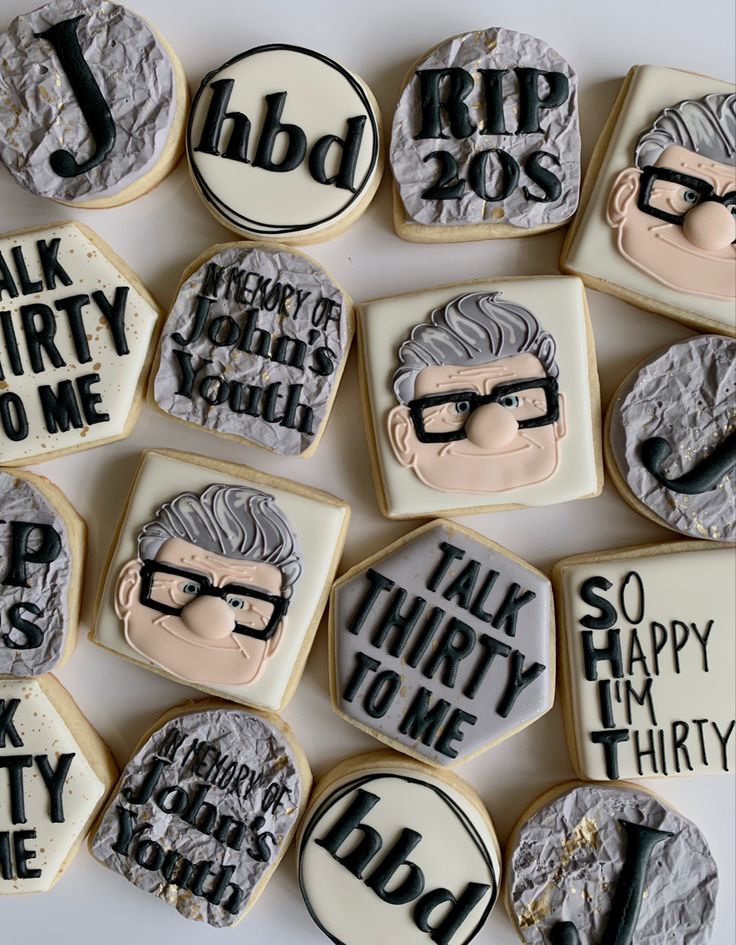 cookies decorated to look like they have the faces of bernie sanders