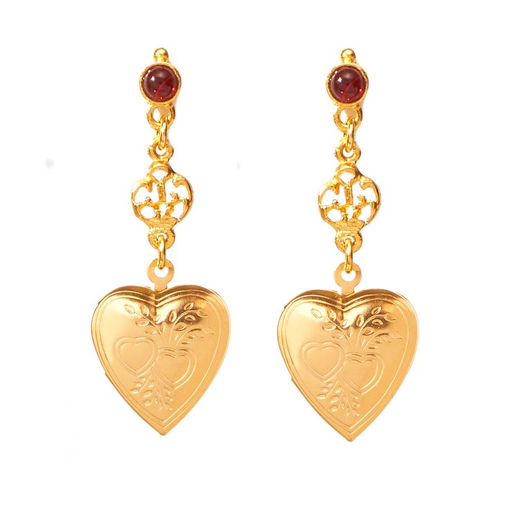 Heart Earrings Aesthetic, Heart Jewlery, Vintage Earrings Victorian, Gold Heart Earrings, Cool Earrings, Earrings Aesthetic, Earrings Indian, Indian Earrings, Classy Jewelry