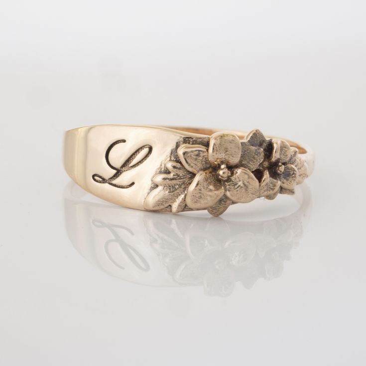 The Stargazer Lily floral ring is a row of dainty flowers wrapped around your fingers. Victorian Style Rings, Lily Ring, Dainty Flowers, Stargazer Lily, Sunflower Ring, Engraved Initials, Bee Jewelry, How To Wrap Flowers, Signet Rings