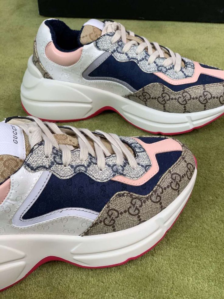 ��PRODUCT DETAILS��Includes Shipping bags, dustbag sleeper, care manual, booklet, tag. Gucci Rhyton Sneakers Outfit Women, Gucci Rhyton Sneakers, Gucci Rhyton, Gucci Sneakers, 3 Shoes, Perfume Lover, Stylish Clothes, Pink Sneakers, Prada Designer