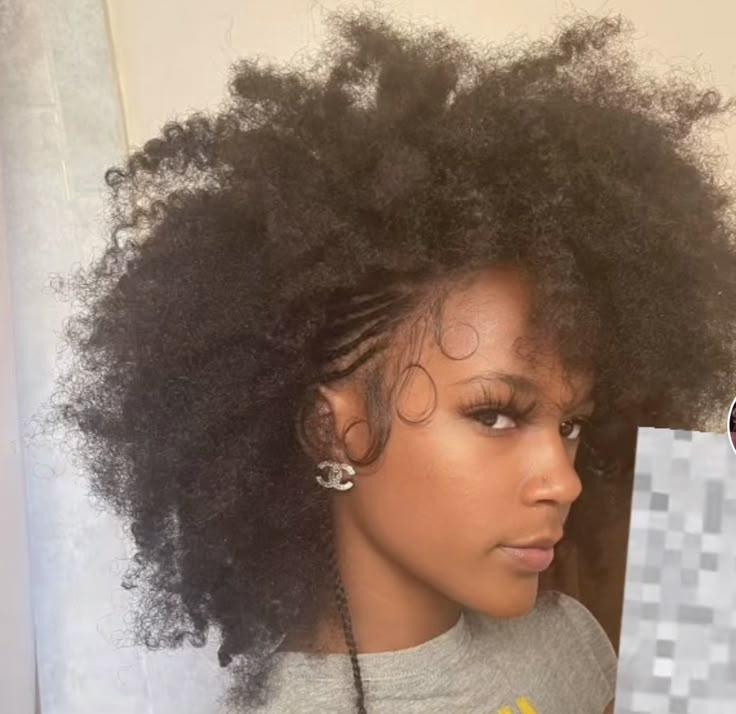 Really Curly Hair, Short Box Braids Hairstyles, Beautiful Black Hair, Protective Hairstyles For Natural Hair, Cute Curly Hairstyles, Beautiful Natural Hair, Curly Hair Styles Easy, Natural Curls Hairstyles, Natural Hair Styles Easy