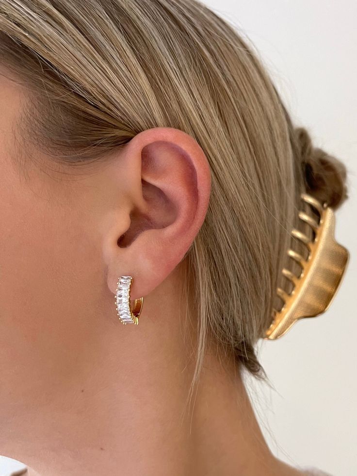 20mm cz baguette hoop earrings 16k gold plated Baguette Hoop Earrings, Trend Jewelry, Jewelry Trends, Jewelry Care, Ear Cuff, Gold Plate, Hoop Earrings, Plating, Hair