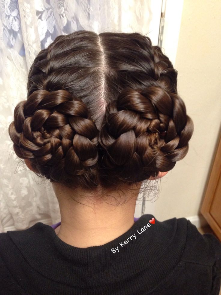 Hunger Games Braids, Hunger Games Dress Ideas, Hunger Games Inspired Hairstyles, Hunger Games Hairstyles, Hunger Games Hair, Ballet Hairstyles, Unique Braids, Vintage Hairstyles Tutorial, Flower Crown Hairstyle