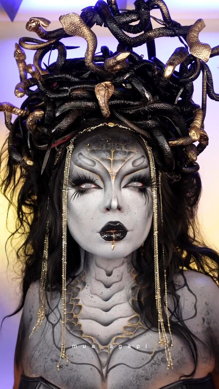 Alastor Makeup, Jungle Makeup, Medusa Cosplay, Medusa Halloween Costume, Medusa Makeup, Best Halloween Makeup, Medusa Hair, Halloweenský Makeup, Medusa Costume