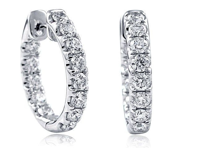 Elevate your style with our dazzling 2.09ct tw Diamond Inside out Huggie Hoop Earrings! These stunning earrings feature a total of 2.09 carats of sparkling diamonds, elegantly encased in a timeless huggie hoop design. Make a statement and add a touch of luxury to any outfit with these exquisite earrings. Metal: 18K White GoldDiamond Weight: 2.09ct t.w.Diamond Shape: 26 Round Brilliant-CutEarring Width: 4 mmEarring Length: 20mm Necklace Guide, Diamond Initial Necklace, Jewelry Appraisal, Hoop Design, Bridal Engagement Rings, Earrings Metal, Jewelry Rings Diamond, Diamond Hoop Earrings, Jewelry Repair