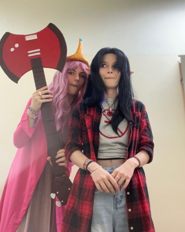 Bubbline And Marceline Costume, Marceline Costume Ideas, Marceline Adventure Time Costume, Marceline And Princess Bubblegum Halloween Costume, Marceline And Hambo, Marceline Adventure Time Cosplay, Halloween Costumes Adventure Time, Marceline Inspired Outfits, Marceline And Princess Bubblegum Costume