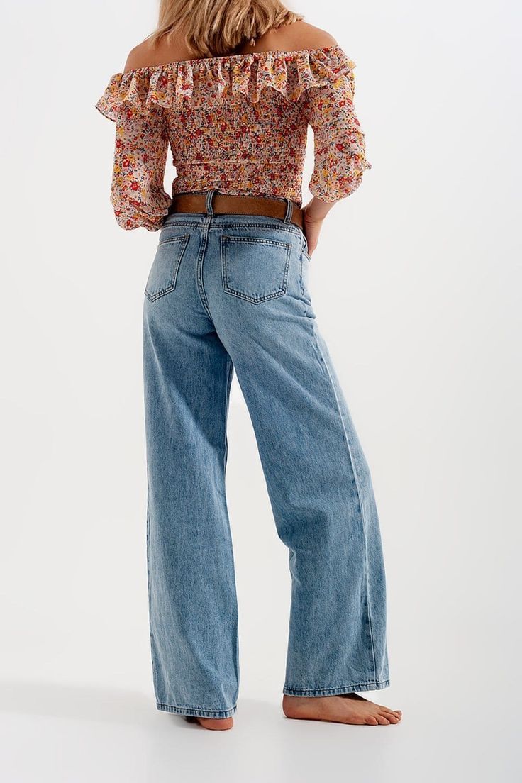 These stylish jeans boast of a high waist and wide legs, which makes them oh so trendy. The light wash and light weight are perfect for the warm weather. The pockets on side and back are utility, as are the belt loops, so you can decide whether to add a belt to them. The 100% Cotton fabric is breathable and comfy, making these jeans perfect for the warmer weather. High-waisted jeans like these look great with a bodycon or cropped top or sweater. We pair it in our photos with our Shirred Off The Types Of Jeans, Stylish Jeans, How To Hem Pants, High Rise Mom Jeans, Wide Legs, Small Light, Wide Leg Denim, Colored Denim, Light Denim