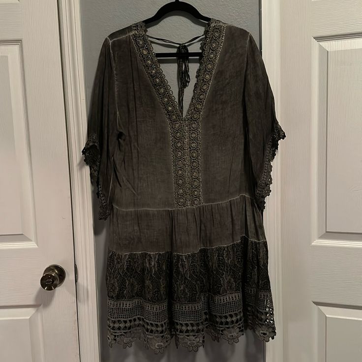 Nwot Boho Tunic Dress Bought For Myself And Have Not Had The Chance To Wear It. Small-M/L Gray Bohemian Dress For Fall, Gray Bohemian Dresses For Fall, Bohemian Gray Dresses For Fall, Boho Tunic Dress, Recycled Clothing, Boho Tunics, Recycle Clothes, Buy Dress, Tunic Dress