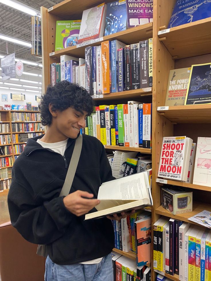 library
half price books
bookstore
cheap affordable
bf application
boy
cute
boy
curly hair
gay
lgbtq Quirky Guy Aesthetic, Geeky Boy Aesthetic, Studious Guy Aesthetic, Healthy Guy Aesthetic, Awkward Guy Aesthetic, Tall Nerdy Guy Aesthetic, Nerdy Guys Outfits, Drinker Boy, Book Boy Aesthetic