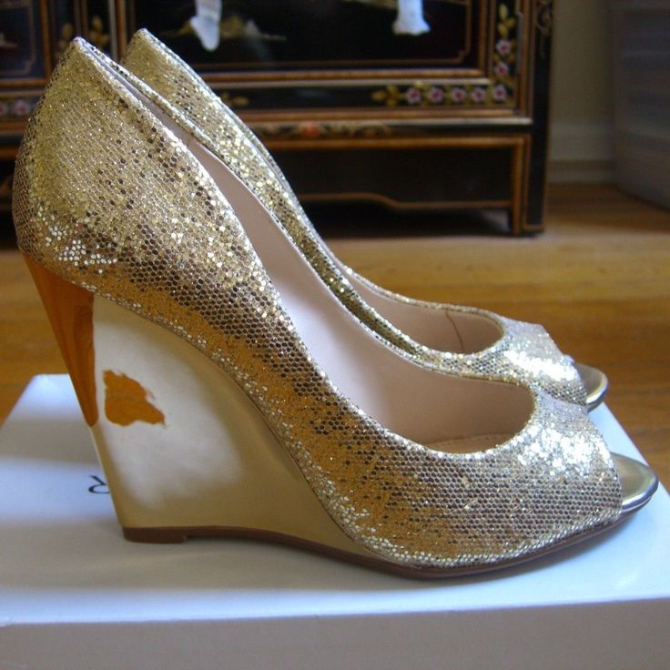 Sexy Sparkly Gold Wedge Shoes. 4" Heel. New With Box. Size 6.5m Party Wedge Sandals With 4-inch Heel, Gold Wedge Sandals With 4-inch Heel For Party, Chic Gold Wedge Heels, Gold Wedge Shoes, Gold Wedge Heels, Gold Wedges, Boston Proper, Wedge Shoes, Boston