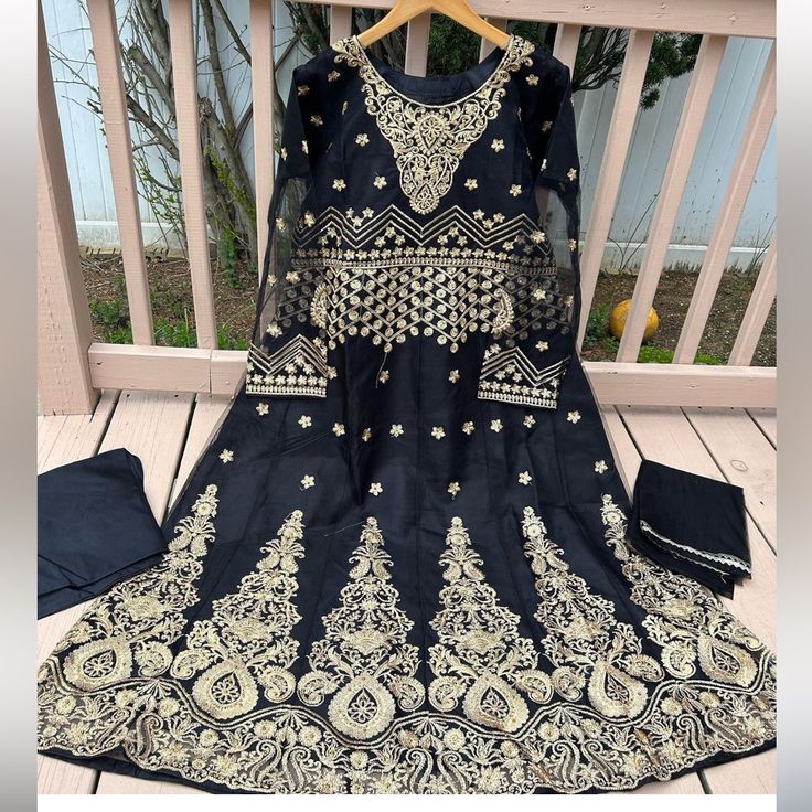 Brand New Net Embroidery Dress Size 42inches Black Embellished Long Sleeve Sets, Black Dabka Work Party Dress, Black Floral Embroidered Dress For Eid, Black Sets With Gold Embroidery For Party, Black Party Dress With Dabka Work, Black Party Sets With Gold Embroidery, Anarkali Sets With Gold Embroidery In Black, Black Set With Gold Embroidery For Eid, Black Long Sleeve Sets With Gold Embroidery