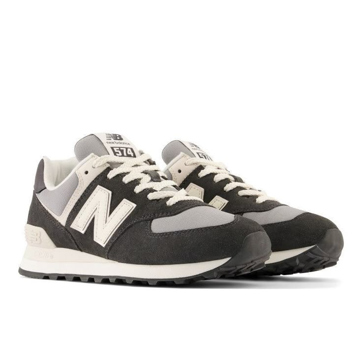 New Balance 574 Core Outfit Women, New Balance 574 Outfit Women, New Balance Shoes 574, New Balance 574 Womens, New Balance Shoe, Trail Design, New Balance Style, Future Style, Cropped Joggers