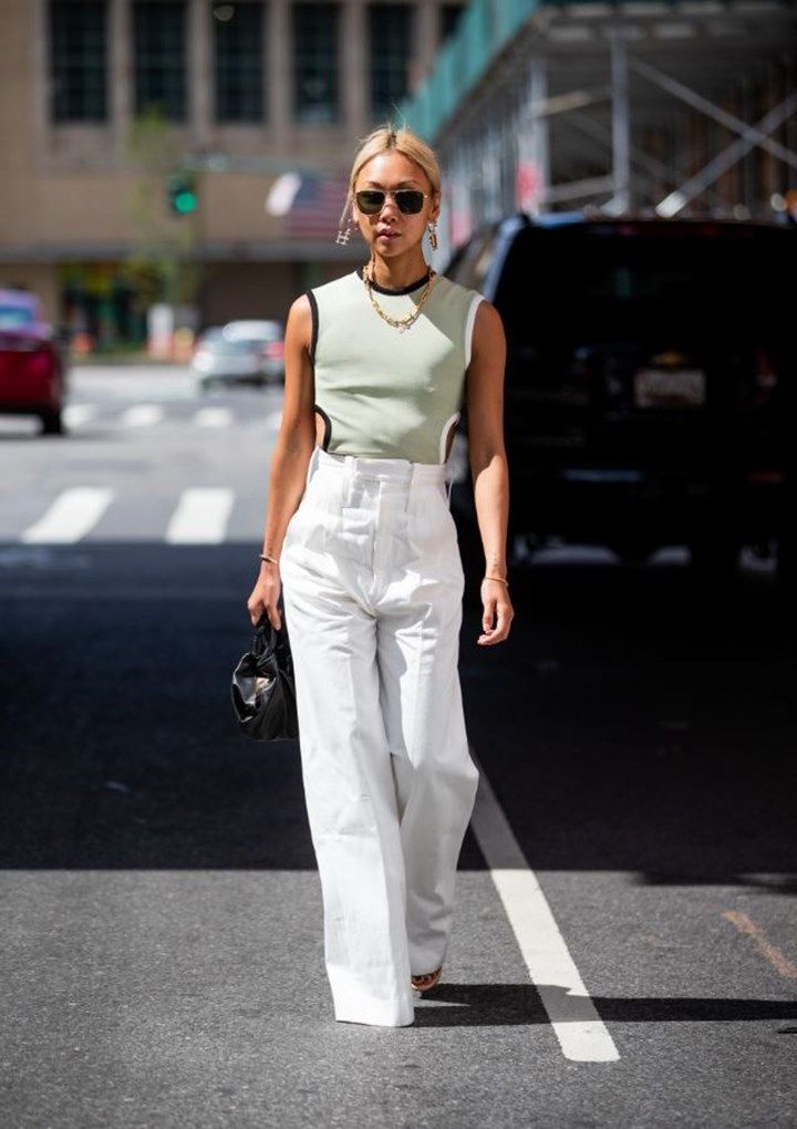 Vanessa Hong, Mens Street Style Summer, Street Style Summer Outfits, Street Style Aesthetic, New York Outfits, New York Fashion Week Street Style, New York Street Style, Neue Outfits, Looks Street Style