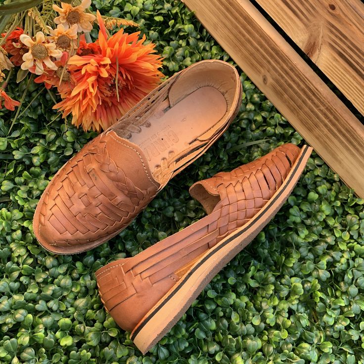 Experience the authentic craftsmanship of Mexico with our handmade Huaraches, skillfully crafted by Mexican artisans 🌞 For the perfect fit, we recommend selecting a size down if you wear a half size (e.g., if you typically wear 8.5, choose size 8). Our Huaraches feature premium leather that naturally stretches and molds to your feet over time, ensuring personalized comfort with every step. Discover more styles and join our community on Instagram! Follow @currashop for exclusive updates and insp Brown Closed Toe Fair Trade Huaraches, Fair Trade Brown Closed Toe Huaraches, Brown Fair Trade Huaraches With Round Toe, Adjustable Brown Closed Toe Huarache Sandals, Handmade Brown Casual Huaraches, Casual Brown Huarache Sandals With Leather Sole, Casual Brown Huarache Sandals, Adjustable Brown Huarache Sandals With Round Toe, Brown Adjustable Round Toe Huarache Sandals