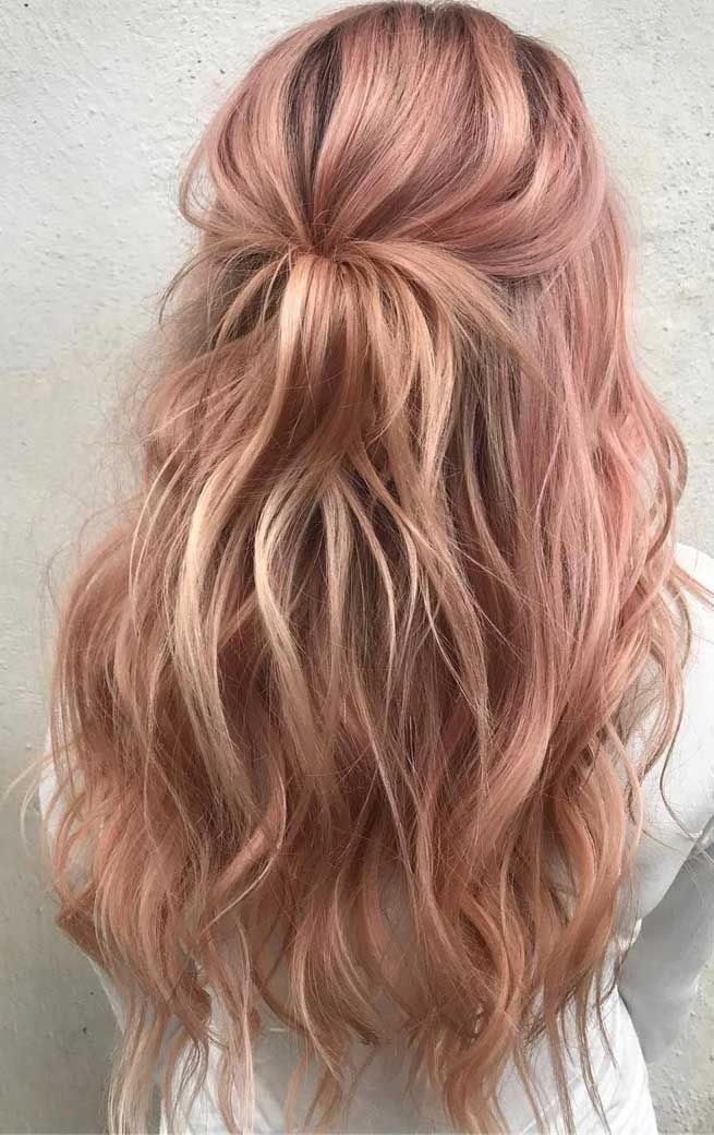 Summer’s gone, It’s FAll now! looking for a change in this fall? it’s time to head to the salon and hit the refresh button.... Gold Blonde Hair, Blond Rose, Light Pink Hair, Pink Blonde Hair, Gold Hair Colors, Hair Color Rose Gold, Hair Toner, Luxy Hair, Gold Blonde