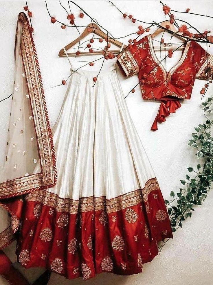 👉Send contact number on order its Needed for ship item 👉 Choli Fabric Choli Fabric : Taffeta Silk With Embroidery Work Choli Color : Red Choli Material size :0.80 Meter Lehenga Flair : 3 Mtr Lehenga Length : 44 Inch Lehenga Color : Red & White Lehenga Fabric : Soft Taffeta Silk Has Dupatta :Yes Dupatta Fabric : Heavy Nylon Net With Sequence Work Work :Embroidery Work Stitching :Semi Stitch Package Contains: 1 Semi-Stitched Lehenga with Dupatta and Un stitched Blouse What is semi-stitched ? White Lehenga Choli, Red Lehenga Choli, Blouse Lehenga, Lehenga Choli Designs, Choli For Women, Saree Bollywood, Sabyasachi Lehenga, Indian Outfits Lehenga, Organza Lehenga