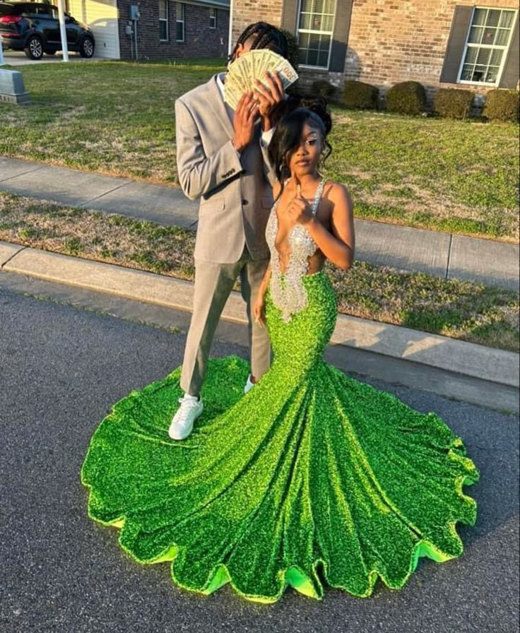 Cute Prom Colors For Couples, Rating Prom Dresses, Light Green Prom Dress Couple, Prom Color Ideas For Couples, Matching Prom Dresses Best Friend, Lime Prom Dress, After Prom Outfit Ideas, Prom Ideas Black Couples, Prom Colors For Couples