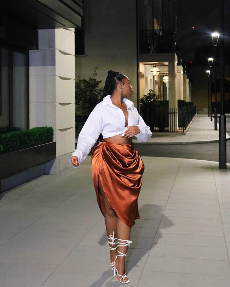 Wrap Skirt Outfit Black Women, Sip And Paint Outfit Ideas Summer, Casual Vacation Outfits Black Women, Sip And Paint Outfit, Sip And Paint Outfit Ideas, Going Out Outfits Classy, Outfit Ideas Black Women Summer, Paint Outfit, Going Out Outfits Black