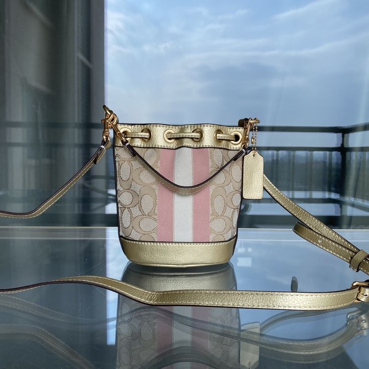 2022 new women's bag shoulder bag mini drawstring bucket bag women's champagne gold mini bag versatile cross-body bag,

 size: 17.5*14.5*10 2022 New, Music Bag, Multifunction Bag, Lv Purse, Lv Shoes, Mini Bucket Bags, Drawstring Bucket Bag, Small Tote Bag, Lv Belt