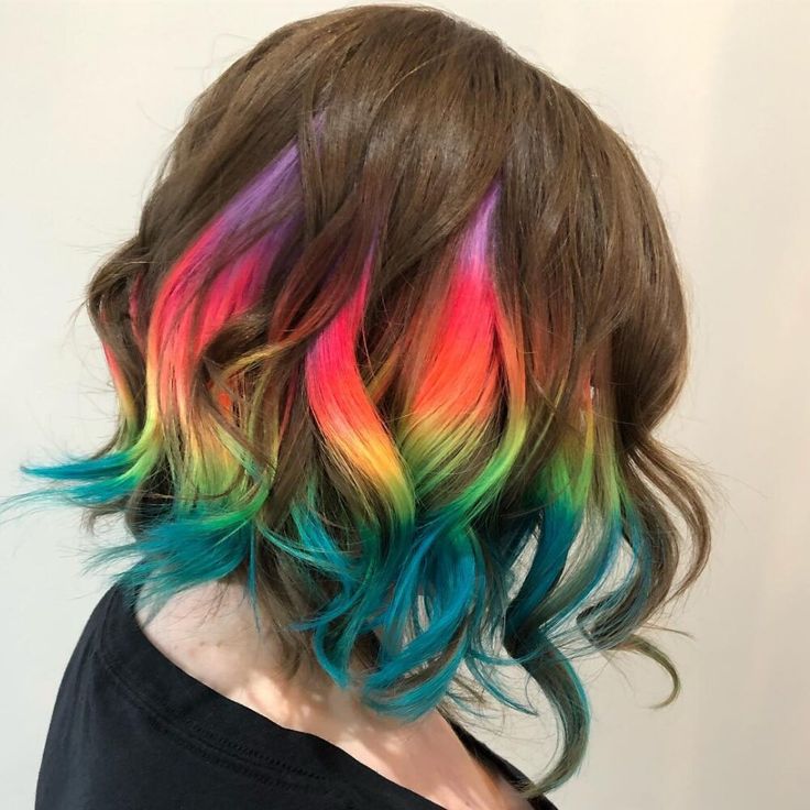 Rainbow Money Piece Hair, Rainbow Underneath Hair, Space Bun Tutorial, Rainbow Bangs, Two Tone Hair Color Ideas, Rainbow Hairstyles, Two Tone Hair Color, Hidden Rainbow Hair, Rachel Hair