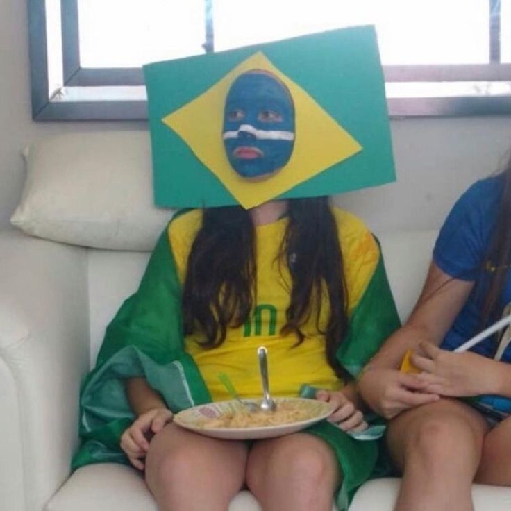 Brazil Costume, Nerd Memes, Halloween Inspo, Just Girl Things, Life Is Good, Influencer, Brazil, Humor, On Twitter