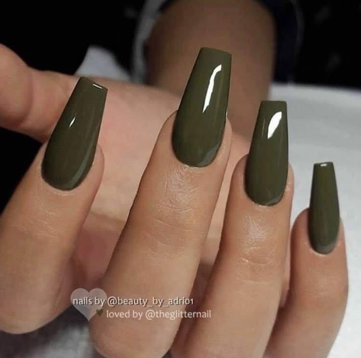 Olive Nails, Acrylic Nails Natural, Green Acrylic Nails, Dark Green Nails, Fall Acrylic Nails, Green Nail, Super Nails, Coffin Nails Long, Dark Nails