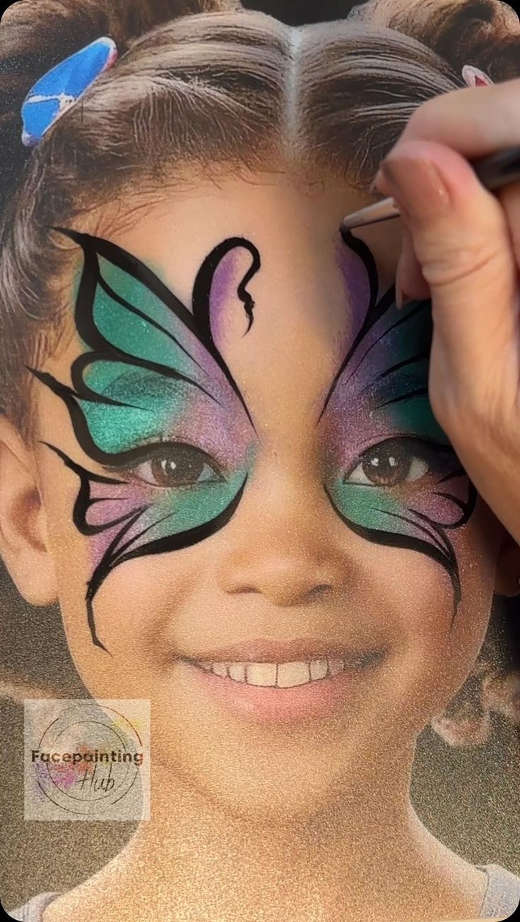 Amanda Careford | 🦋Are butterflies your nemesis? 🦋 They can be tricky to master but with some simple structure rules you can do it…⬇️⬇️ ✳️Top wing is bigger... | Instagram Butterfly Costume Makeup, Butterfly Costume Kids, Butterfly Halloween, Butterfly Face Paint, Butterfly Costume, Butterfly Face, Simple Butterfly, Butterfly Wing, Costume Makeup