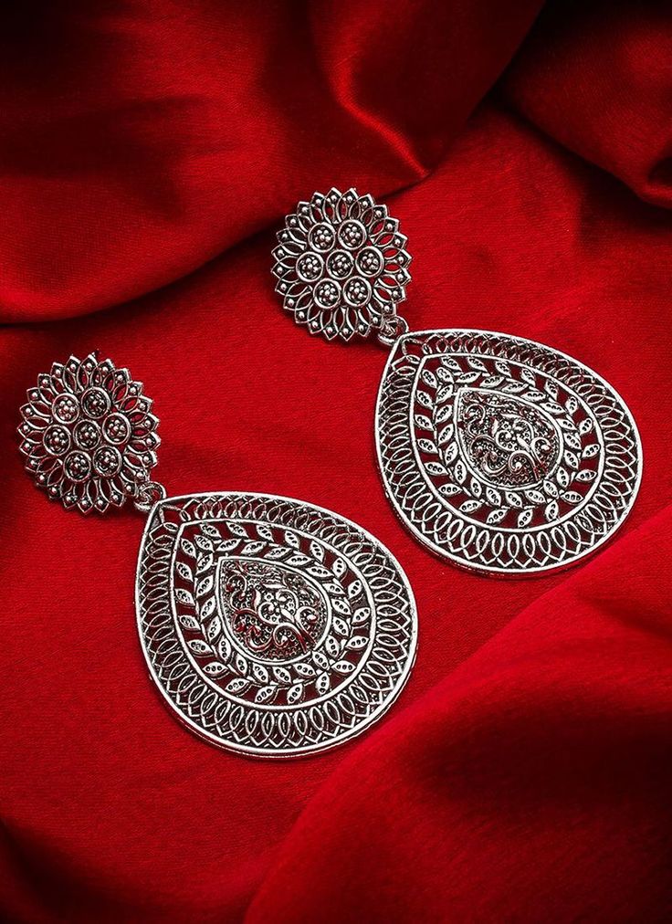 Oxide Jewellery, Silver Jhumka Earrings, Large Dangle Earrings, Oxidized Silver Earrings, Oxidised Silver Jewelry, Silver Jewelry Accessories, Indian Jewelry Earrings, Antique Jewellery Designs, Antique Silver Jewelry