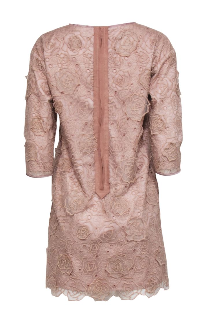 Elevate the romantic vibe of your wardrobe with this Leur Logette dress. This stunning piece is delicately adorned with beige lace accents, making it an ideal outfit for a garden wedding or afternoon tea. Complete your ensemble with nude pumps and a simple clutch for an effortlessly elegant and feminine look. Size 10 Shell 100% Silk Lining 79% Polyester 21% Cotton Embroidery 100% Cotton Attached Fabric 100% Polyester Tape 100% Rayon Tapered center back zipper closure Bust 36” Waist 36” Shoulder Feminine Formal Dress With Lace Top, Feminine Delicate Lace Dress For Garden Party, Feminine Beige Lace Dress With Delicate Details, Feminine Delicate Lace Beige Dress, Feminine Beige Lace Patchwork Dress, Feminine Beige Delicate Lace Dress, Elegant Beige Lace Dress For Garden Party, Elegant Floral Lace Dresses, Feminine Lace Sleeve Dress For Wedding Guest