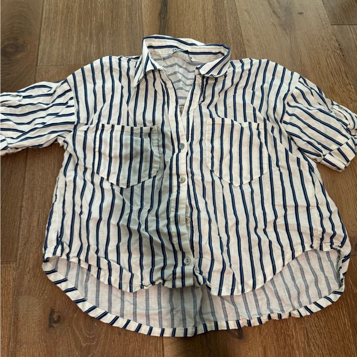 Women’s Zara Striped Short Sleeve Blouse. Blue Stripes. Button Up. Brand New, Just Wrinkled. Summer Collared Blouse With Buttons, Summer Blouse With Collared Shape And Buttons, Striped Button Shirt For Day Out, Summer Tops With Button Closure For Daywear, Striped Button-up Blouse For Day Out, Summer Cotton Blouse With Buttons, Striped Tops With Buttons For Daywear, Zara Summer Blouse With Buttons, Zara Summer Blouse With Button Closure