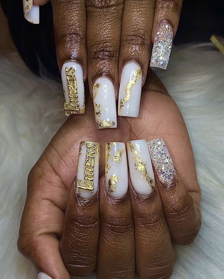 Taurus Nails Birthday, Taurus Birthday Nails, Taurus Nails, Zodiac Nail Designs, Bday Nails, Taurus Birthday, Birthday Nails, Nail Ideas, Acrylic Nails