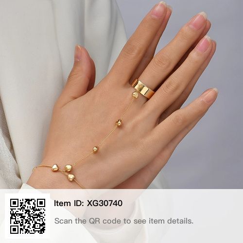 Hand Harness, Finger Bracelets, Hand Chain Bracelet, Hand Accessories, Chain Fashion, Hand Chain, Finger Rings, Gold Bracelet Chain, Finger Ring