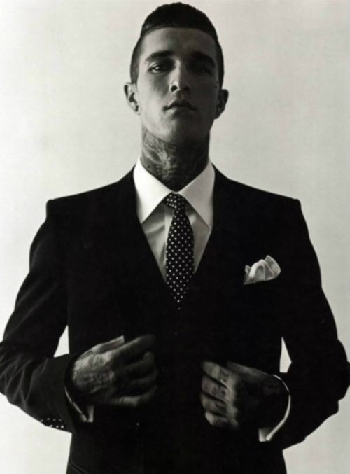 The beautiful Jimmy Q. Suits And Tattoos, Jimmy Q, A Man In A Suit, Man In A Suit, Charlotte Rampling, Body Modification, Thank You Lord, Sharp Dressed Man, Suit Up