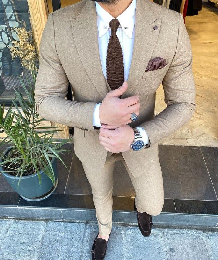 Dark Cream Suits For Men, Dark Beige Groom Suit, Tan Suit Brown Tie, Mens Taupe Suit, Tan And Brown Suit, Tan Tuxedo Prom, Brown Suit Prom, Cream Prom Suit, Tan Suit Prom