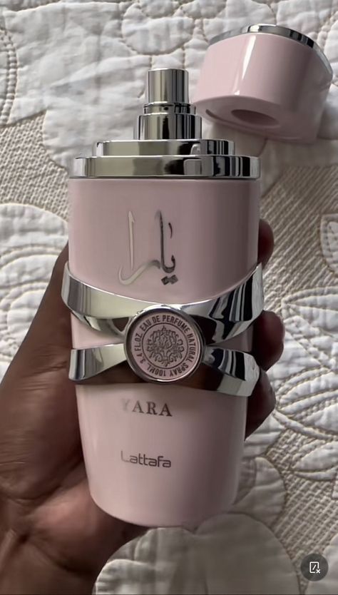 Lattafa Yara, Lattafa Perfume, Perfume Chanel, Bday List, Xmas Wishes, Pink Perfume, Vanilla Perfume, Perfume Collection Fragrance, Chanel Perfume