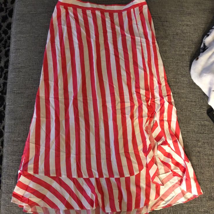 Never Worn Sz Small - Cotton Material Summer Striped Midi Skirt, Chic Summer Skirt With Striped Hem, Striped Midi Skirt For Summer, Chic Striped Hem Skirt For Summer, Striped Relaxed Skirt For Day Out, White Skirt With Vertical Stripes For Spring, Fitted Summer Skirt With Striped Hem, Fitted Skirt With Striped Hem For Summer, Spring Beach Striped Skirt