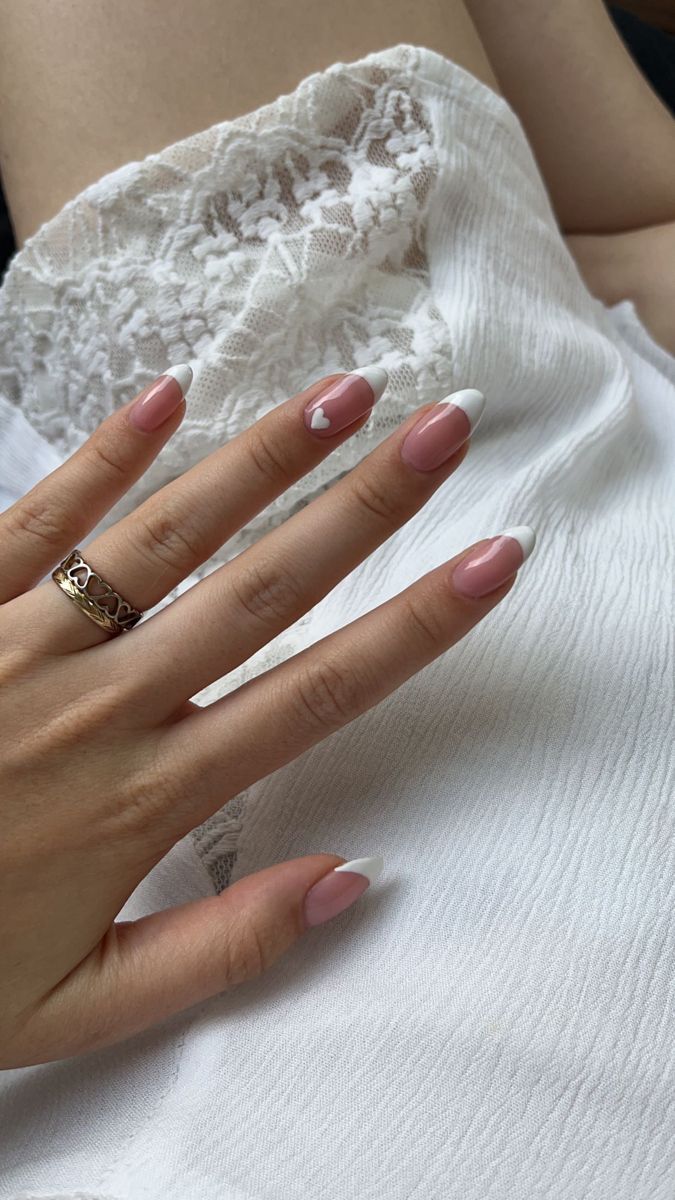 White French Tip With Pink Heart, Pink Nail White French Tip, French Nails With Design On Ring Finger, French Tips With Design On Ring Finger, French Tip Nails With Heart Design, Nude Shellac Nails, Ireland Nails, French Tip With Hearts, French Tips With Heart