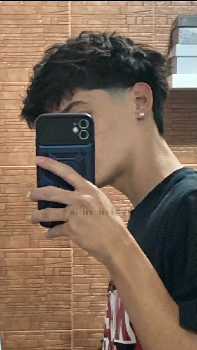 icons masculinos Taper Fade Short Hair, Haircut Selfie, Photo Hijab, Edgars Haircut, Mens Haircuts Short Hair, Men Haircut Curly Hair, Asian Haircut, Taper Fade Haircut, Mullet Haircut