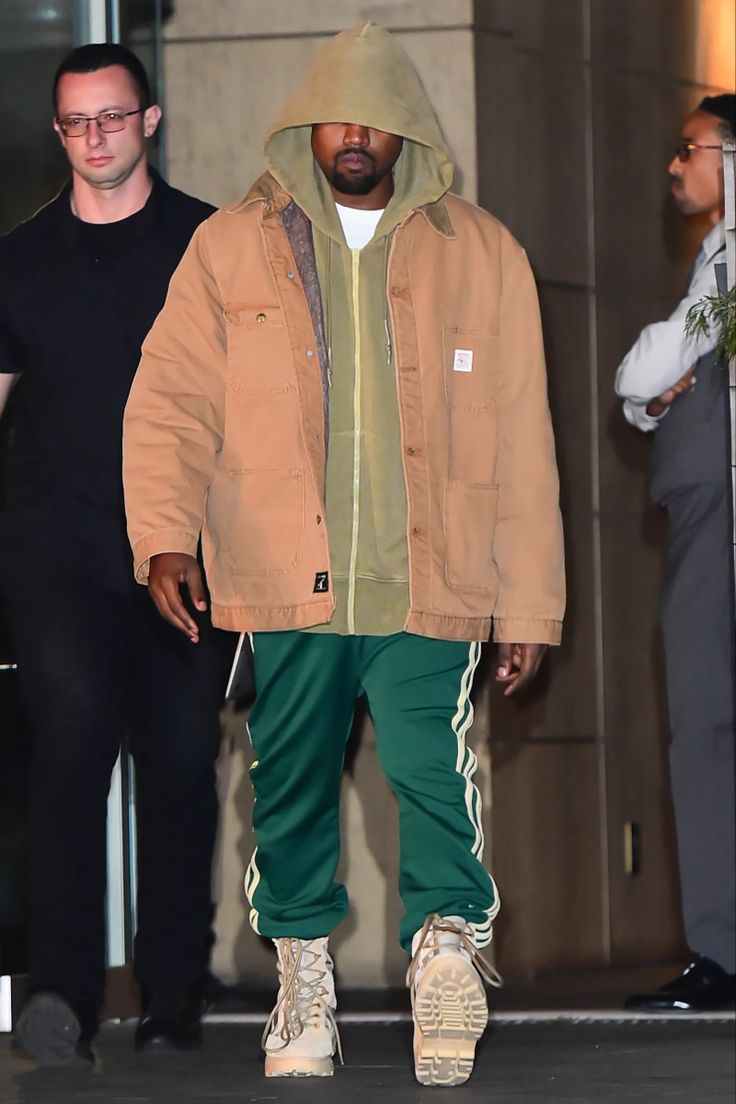 Kanye Mood, Kanye West Clothing Line, Kanye Fits, Kanye West Fashion, Men's Seasonal Outfits, Kanye Fashion, Kanye West Outfits, Kanye West Style, Yeezy Fashion